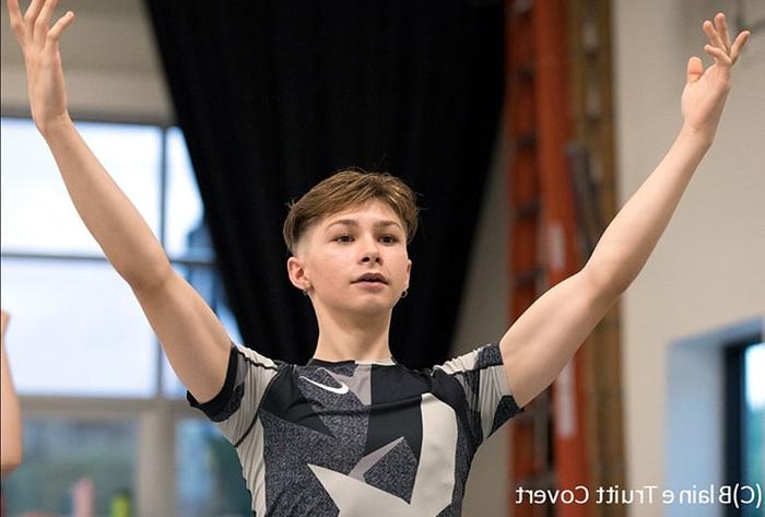 Image of Eli training with the Portland Ballet Youth Company.